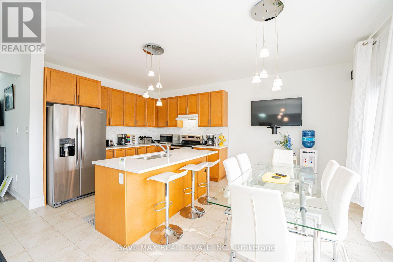 86 Sunset Way, Thorold, ON - Indoor Photo Showing Kitchen