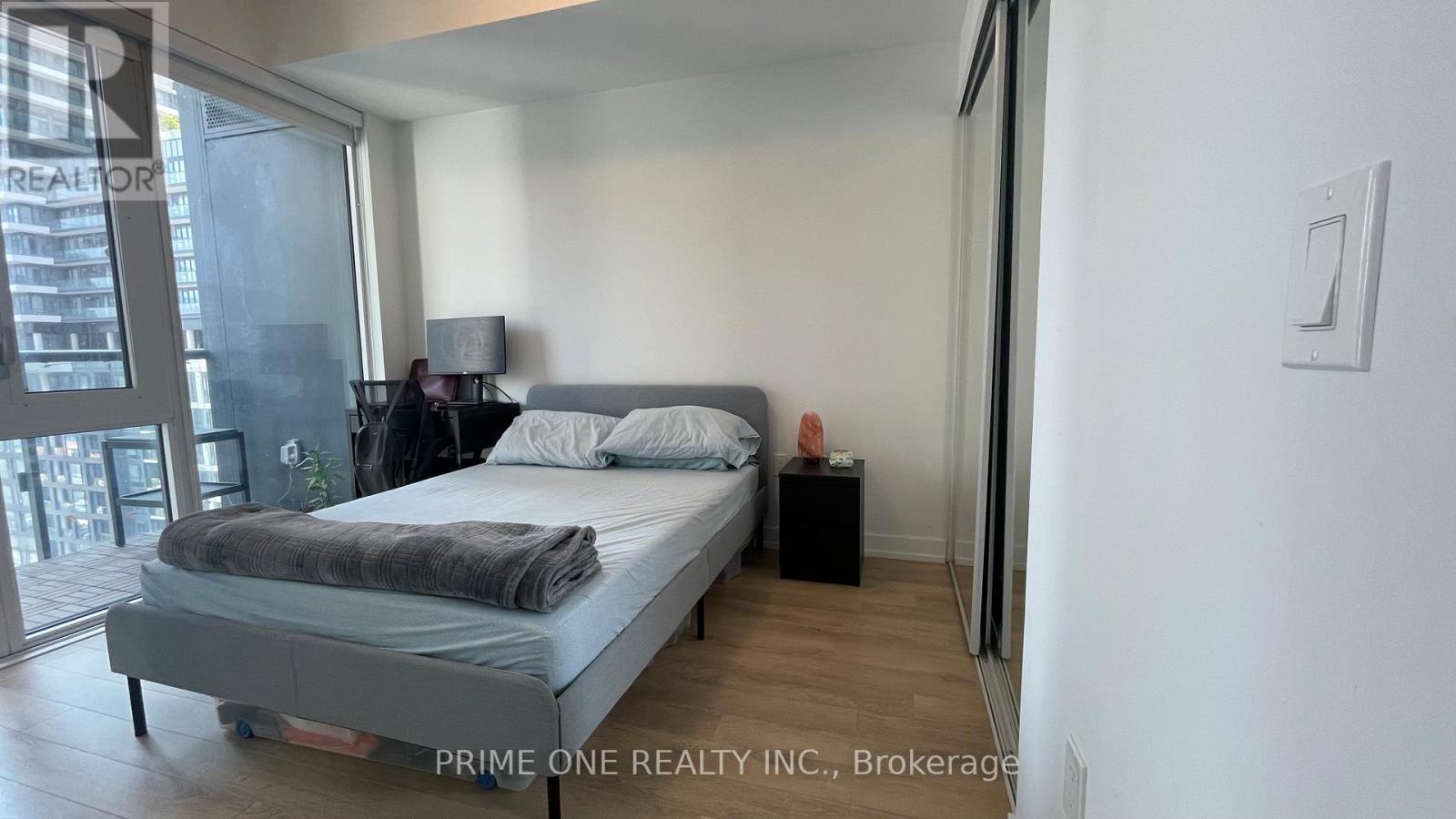 1114 - 158 Front Street E, Toronto, ON - Indoor Photo Showing Bedroom