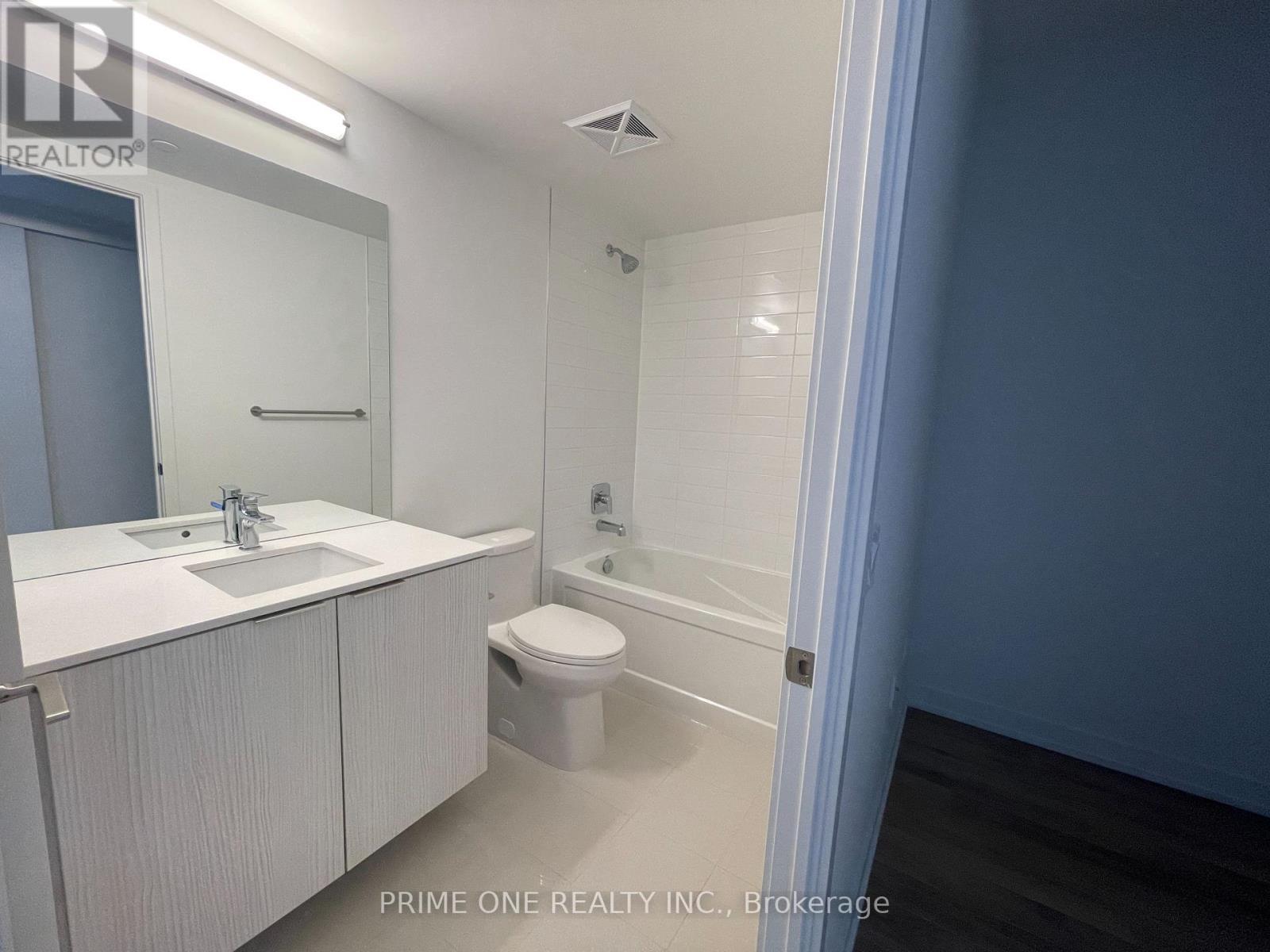 1114 - 158 Front Street E, Toronto, ON - Indoor Photo Showing Bathroom