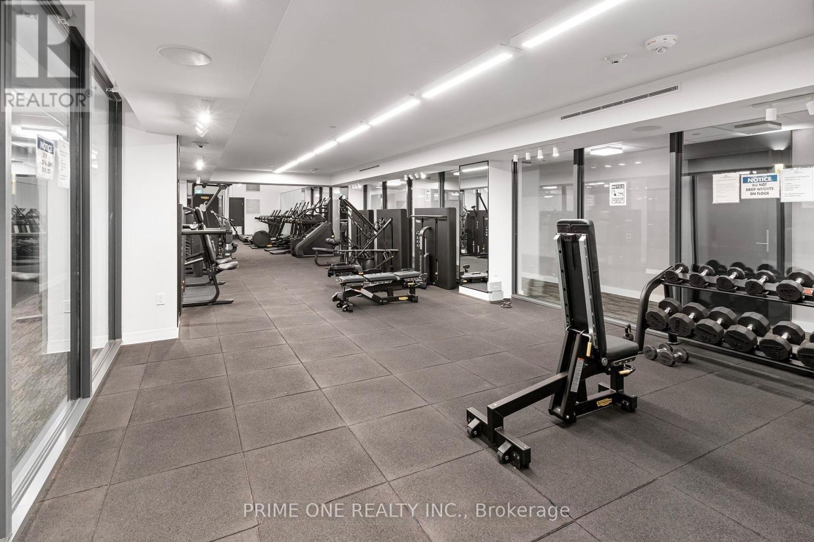 1114 - 158 Front Street E, Toronto, ON - Indoor Photo Showing Gym Room