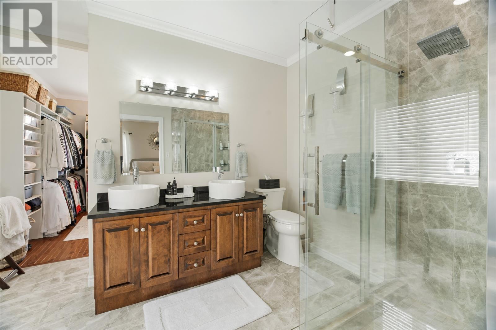 206 Summit Drive, Paradise, NL - Indoor Photo Showing Bathroom
