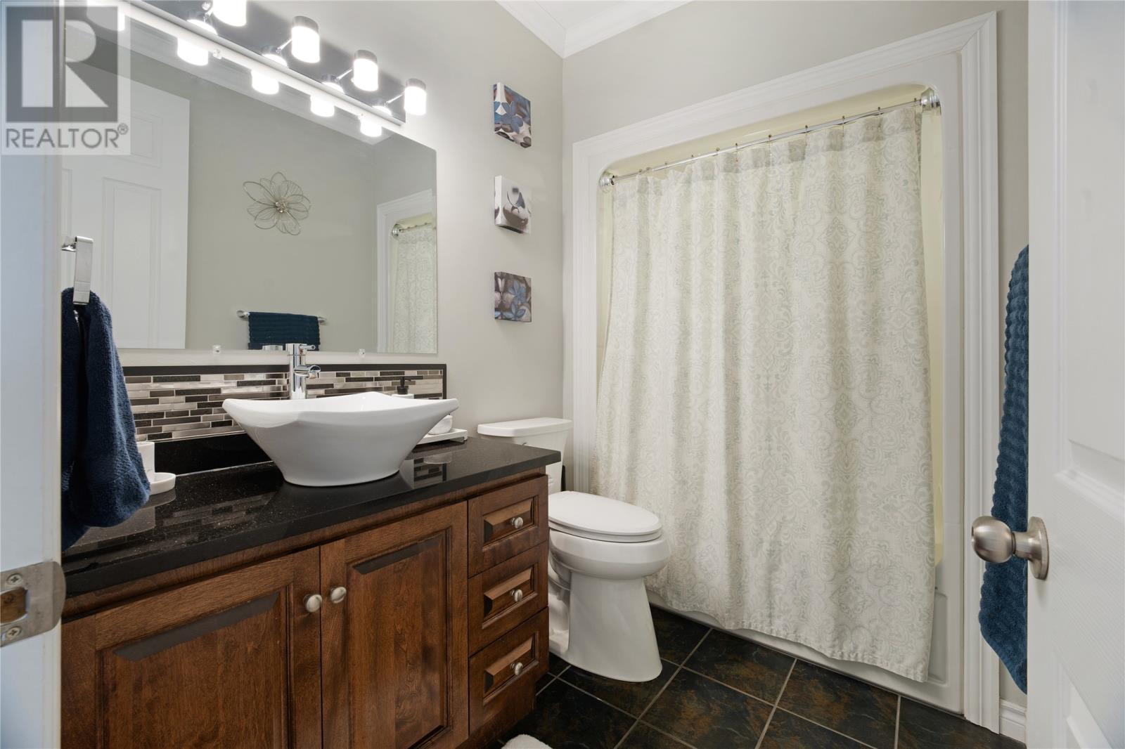 206 Summit Drive, Paradise, NL - Indoor Photo Showing Bathroom