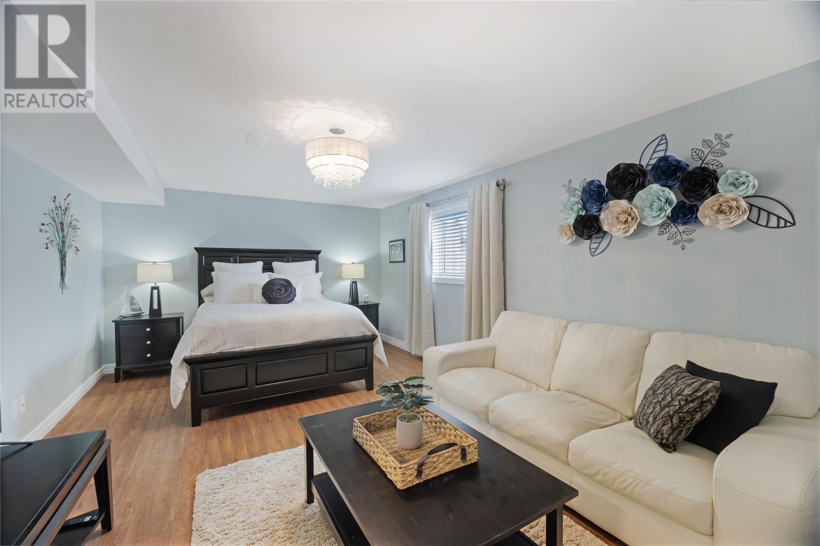 206 Summit Drive, Paradise, NL - Indoor Photo Showing Other Room