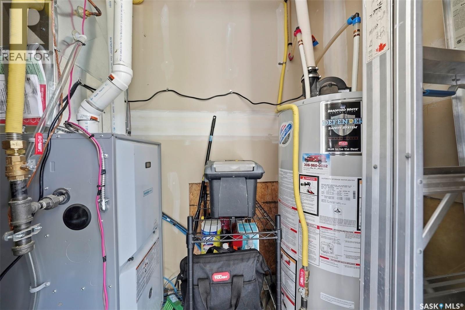 203 515 28Th Street E, Prince Albert, SK - Indoor Photo Showing Basement