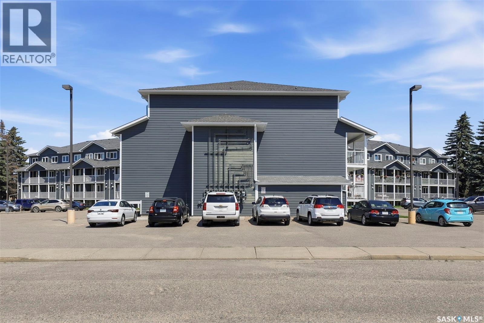 203 515 28Th Street E, Prince Albert, SK - Outdoor With Facade