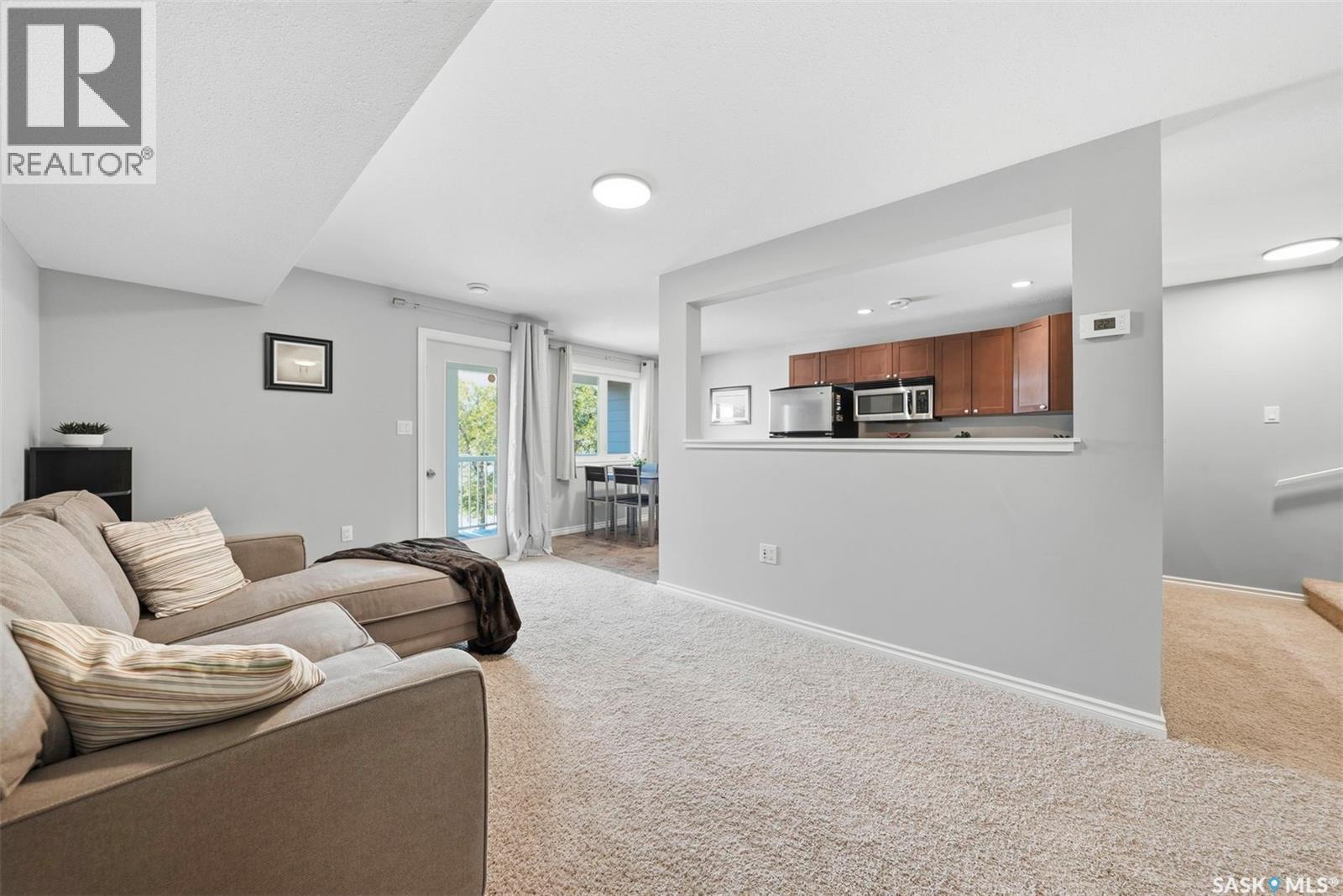 203 515 28Th Street E, Prince Albert, SK - Indoor