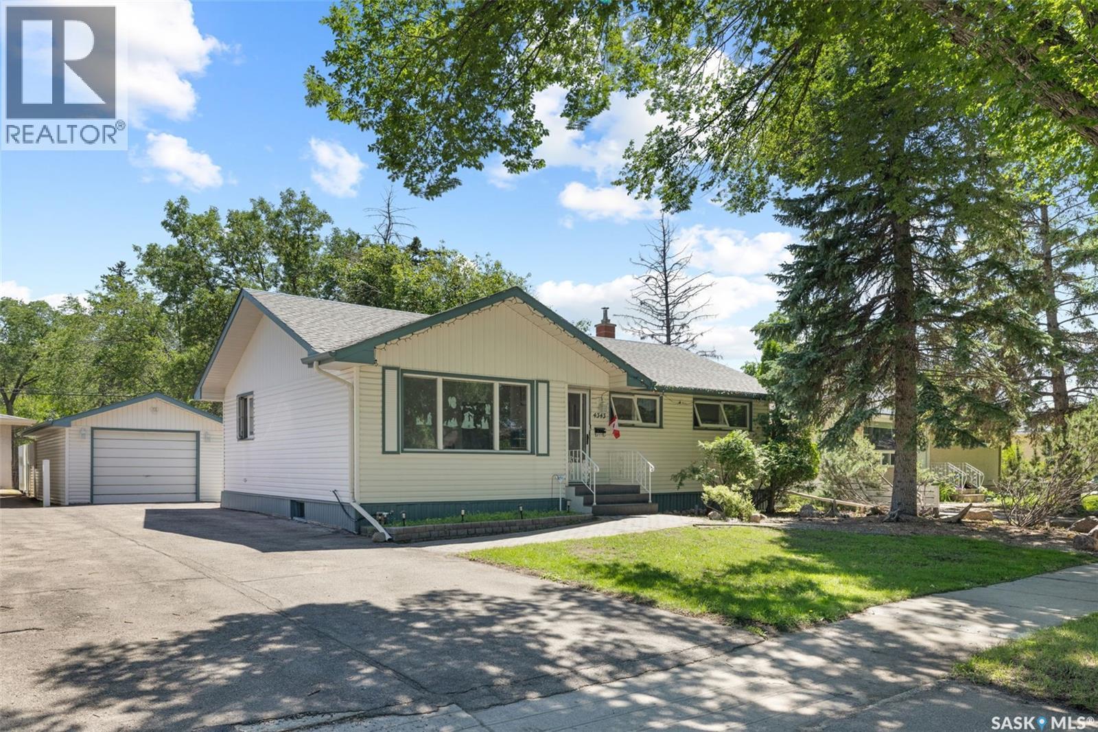4343 England Road, Regina, SK - Outdoor