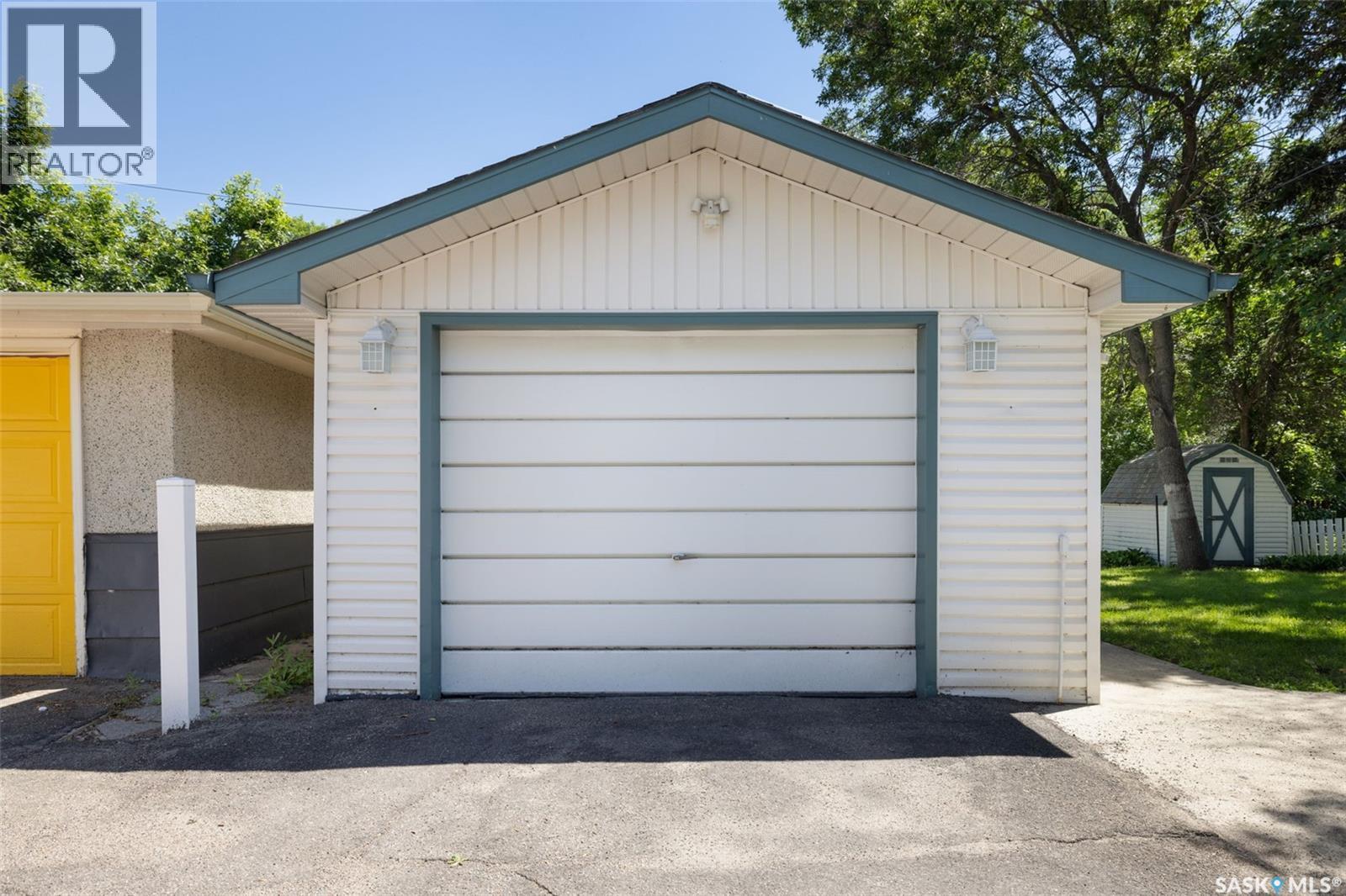 4343 England Road, Regina, SK - Outdoor With Exterior