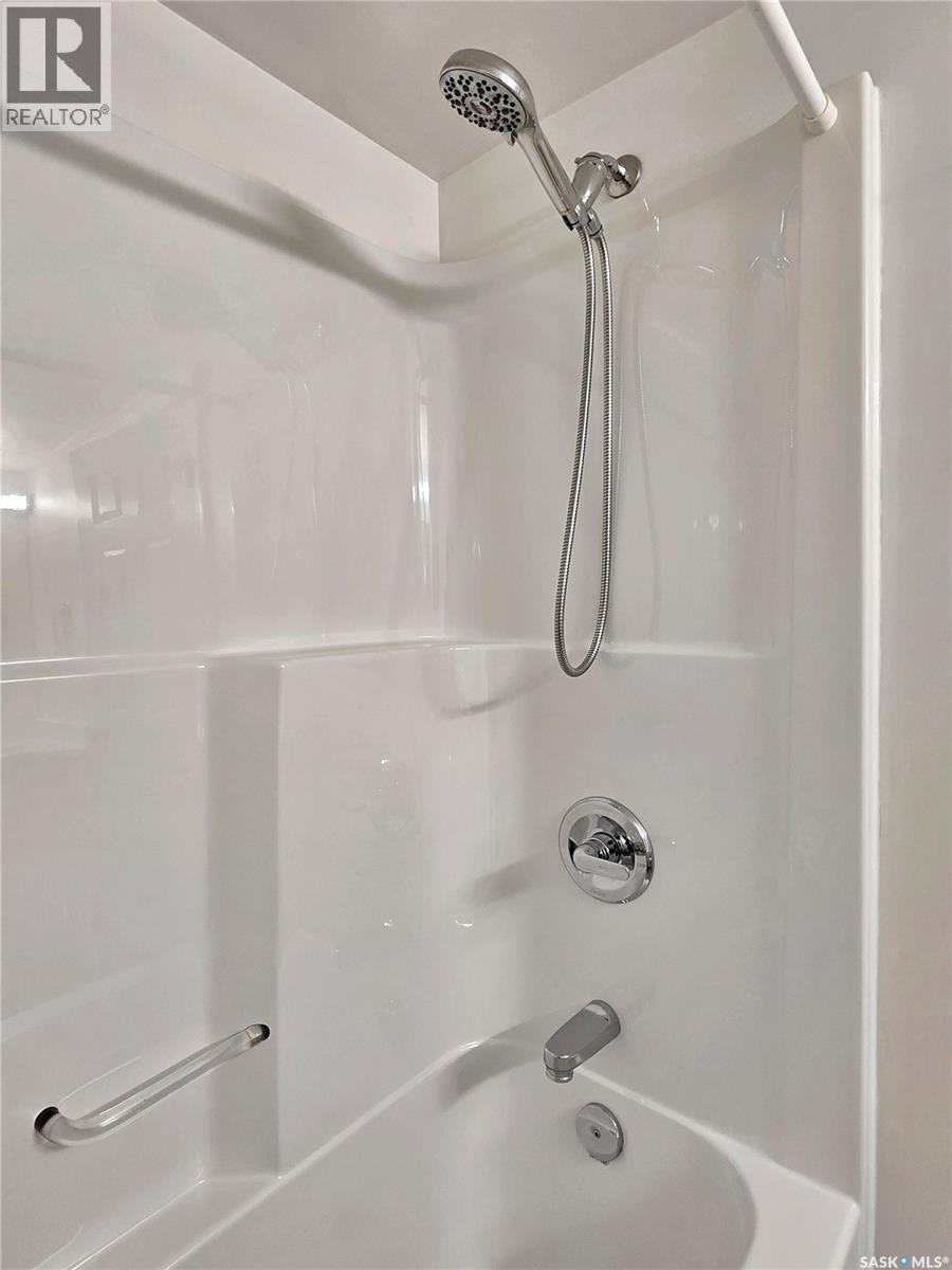 405 600 Centennial Boulevard, Warman, SK - Indoor Photo Showing Bathroom