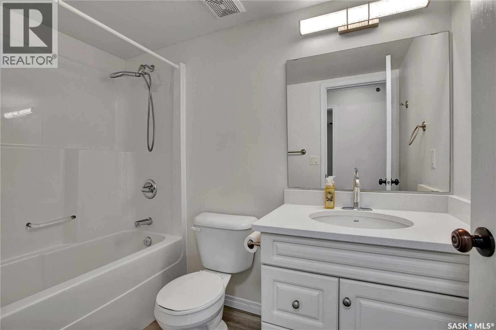 405 600 Centennial Boulevard, Warman, SK - Indoor Photo Showing Bathroom