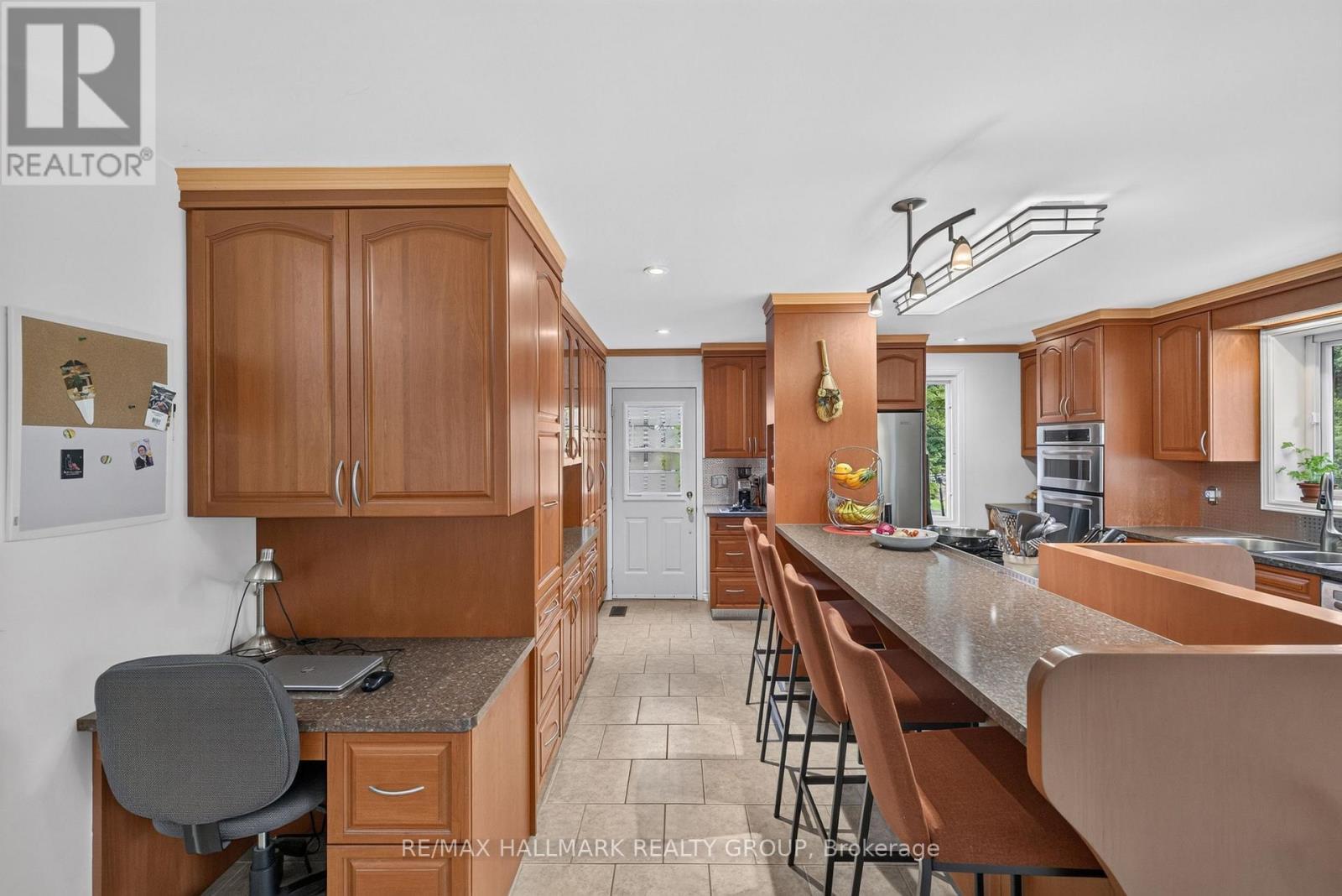 1100 Bathgate Drive, Ottawa, ON - Indoor Photo Showing Other Room