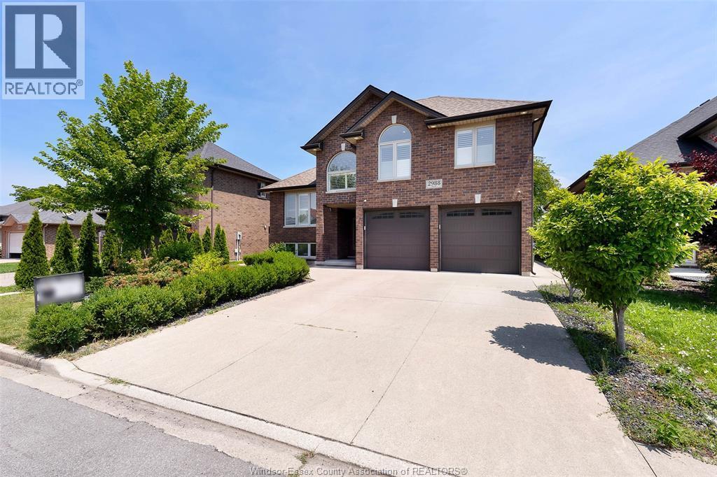 2988 Ruth, Windsor, ON - Outdoor With Facade