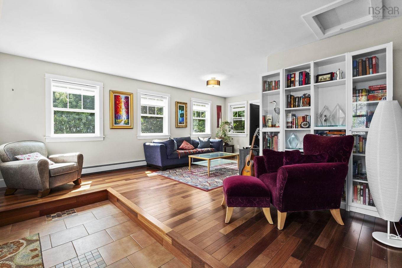 16 Lawnwood Avenue, Halifax, NS - Indoor Photo Showing Living Room