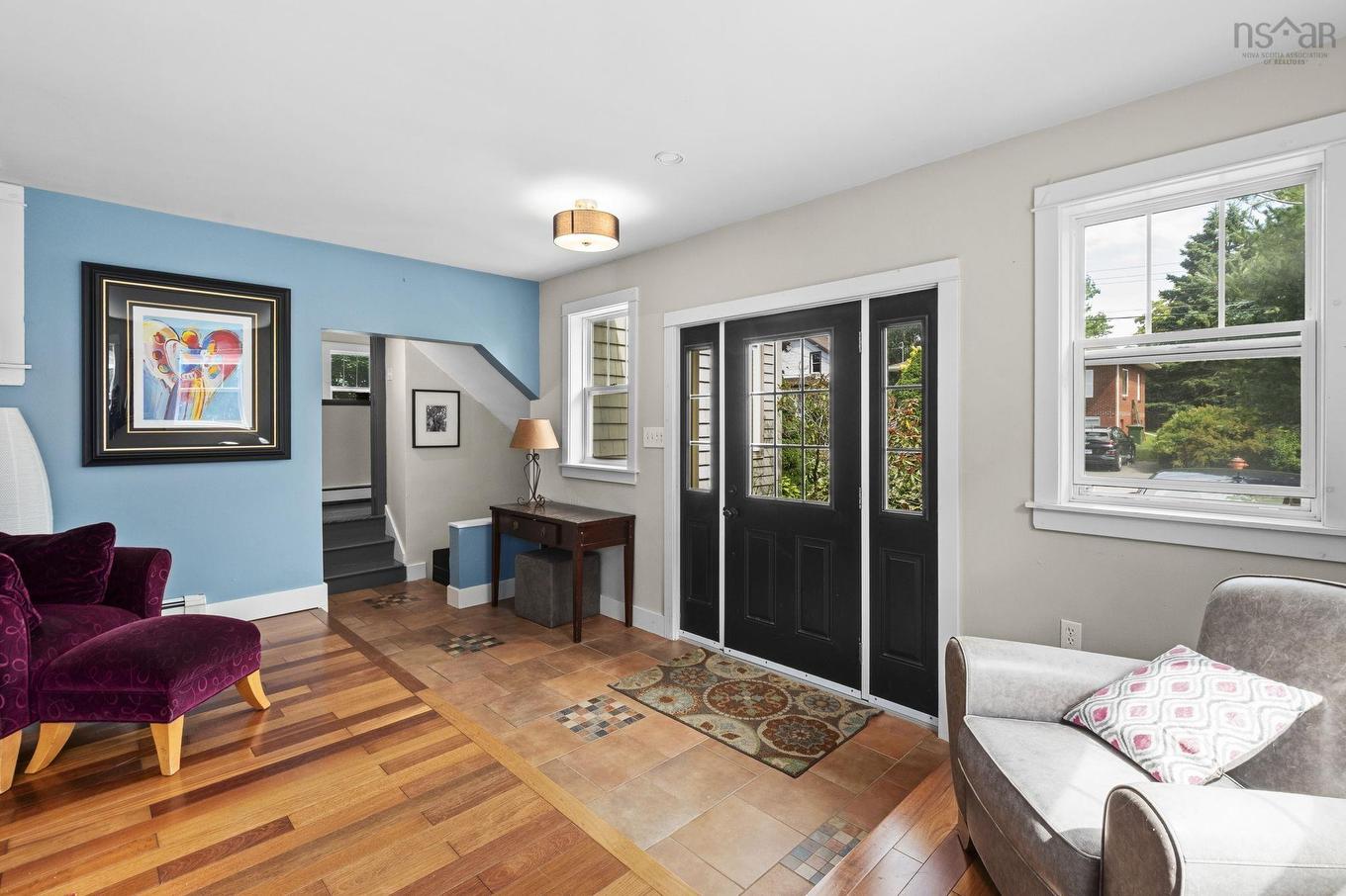 16 Lawnwood Avenue, Halifax, NS - Indoor Photo Showing Living Room