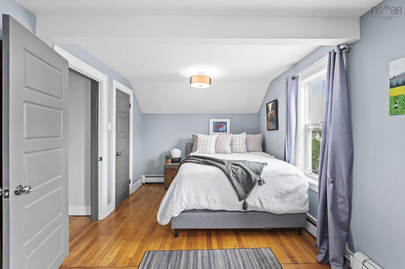 16 Lawnwood Avenue, Halifax, NS - Indoor Photo Showing Bedroom
