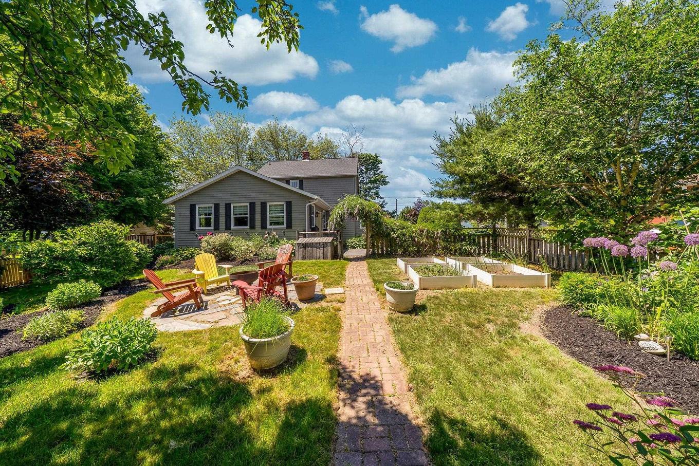 16 Lawnwood Avenue, Halifax, NS - Outdoor