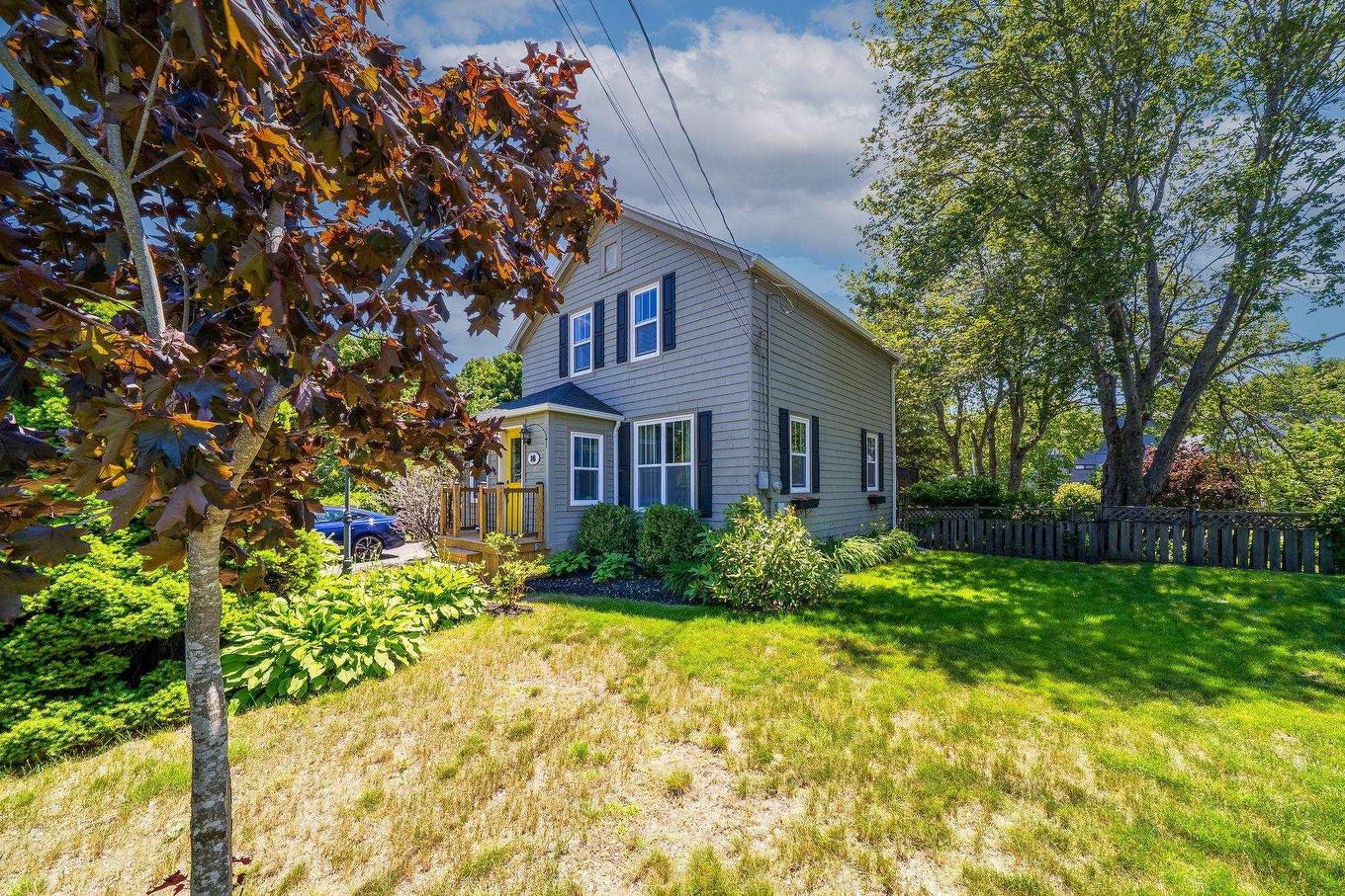 16 Lawnwood Avenue, Halifax, NS - Outdoor