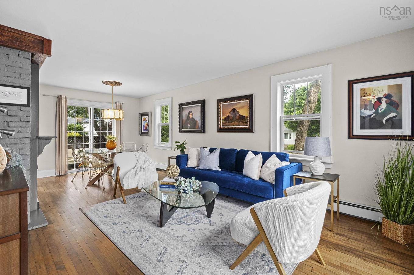 16 Lawnwood Avenue, Halifax, NS - Indoor Photo Showing Living Room