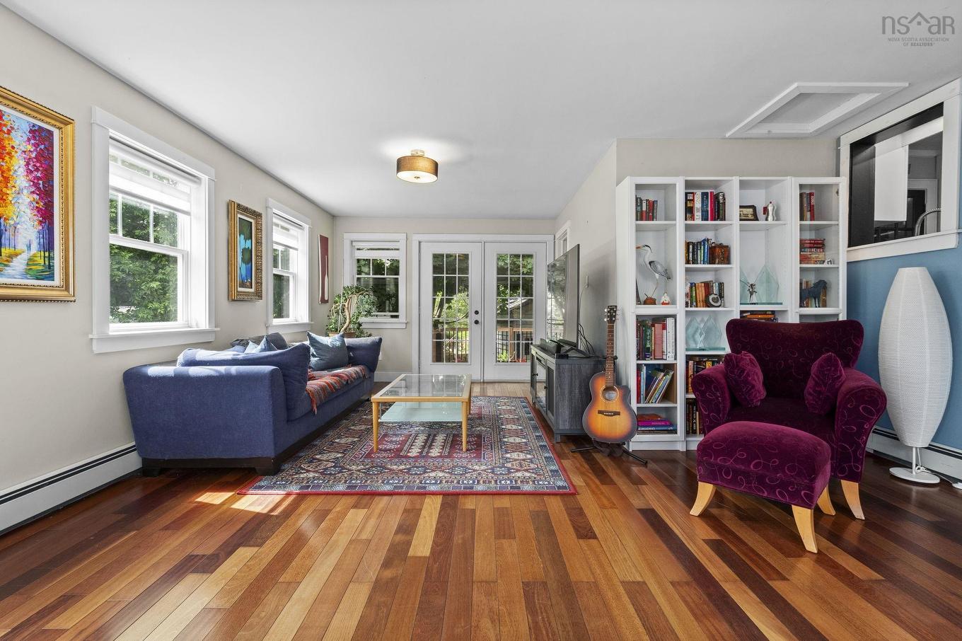 16 Lawnwood Avenue, Halifax, NS - Indoor Photo Showing Living Room