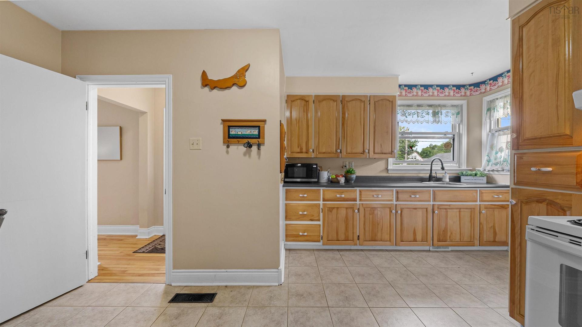 14 Birchfield Crescent, Spryfield, NS