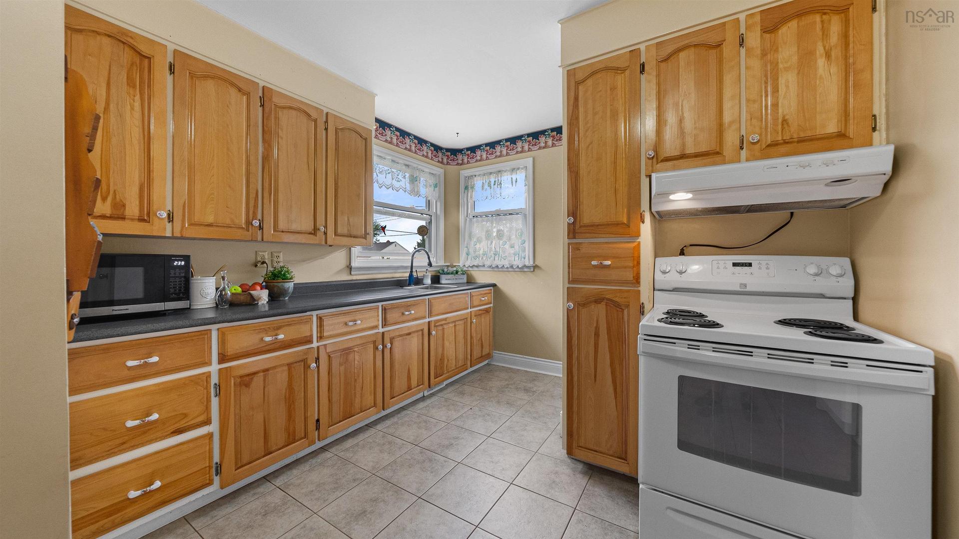 14 Birchfield Crescent, Spryfield, NS