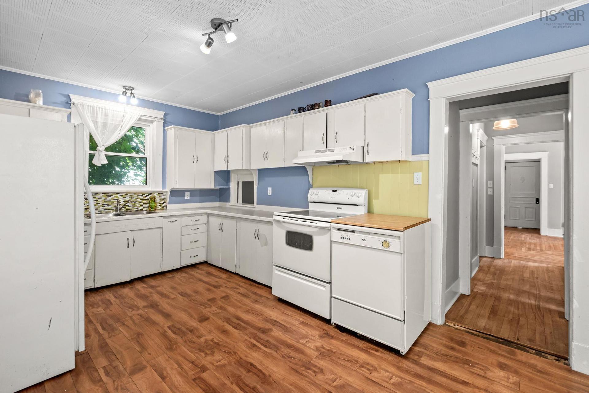475 Albert Street, Windsor, NS - Indoor Photo Showing Kitchen
