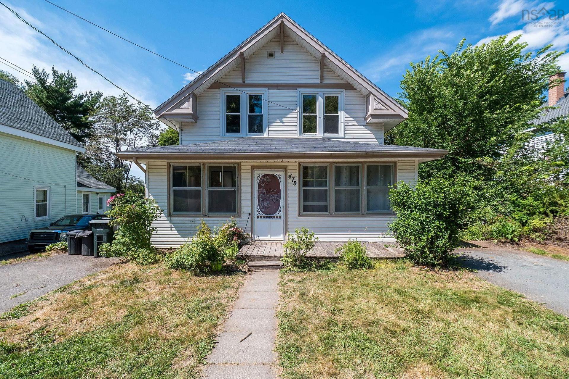 475 Albert Street, Windsor, NS - Outdoor With Facade