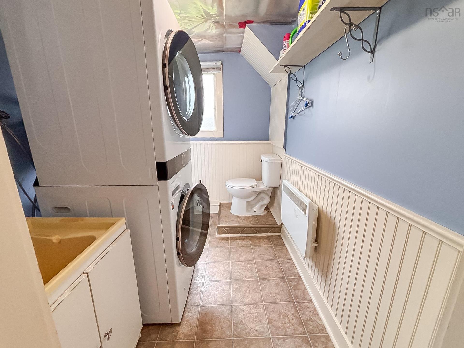 1868 Highway 331, West Lahave, NS - Indoor Photo Showing Laundry Room