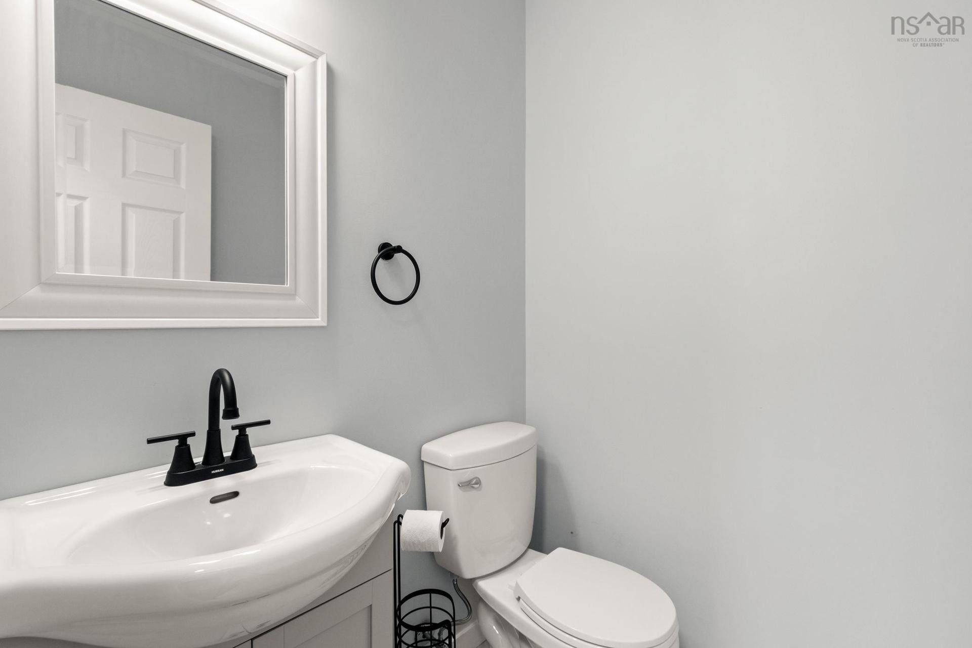 9 Deyoung Drive, Eastern Passage, NS - Indoor Photo Showing Bathroom