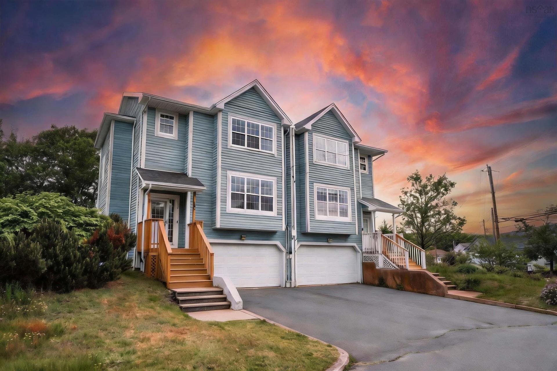 560 Parkland Drive, Halifax, NS - Outdoor With Facade