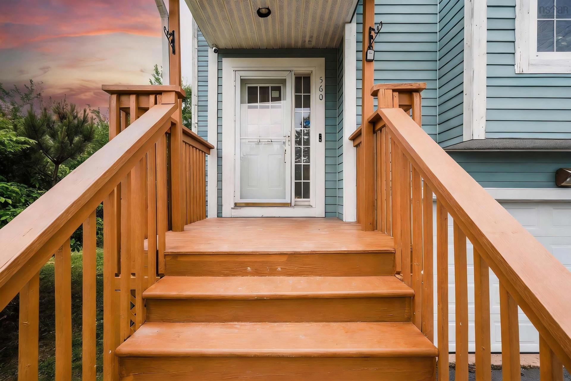 560 Parkland Drive, Halifax, NS - Outdoor With Exterior