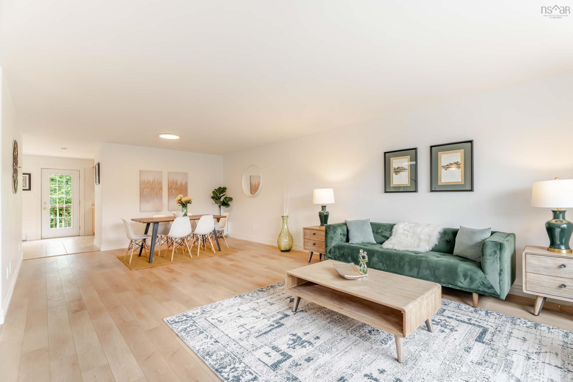 560 Parkland Drive, Halifax, NS - Indoor Photo Showing Living Room