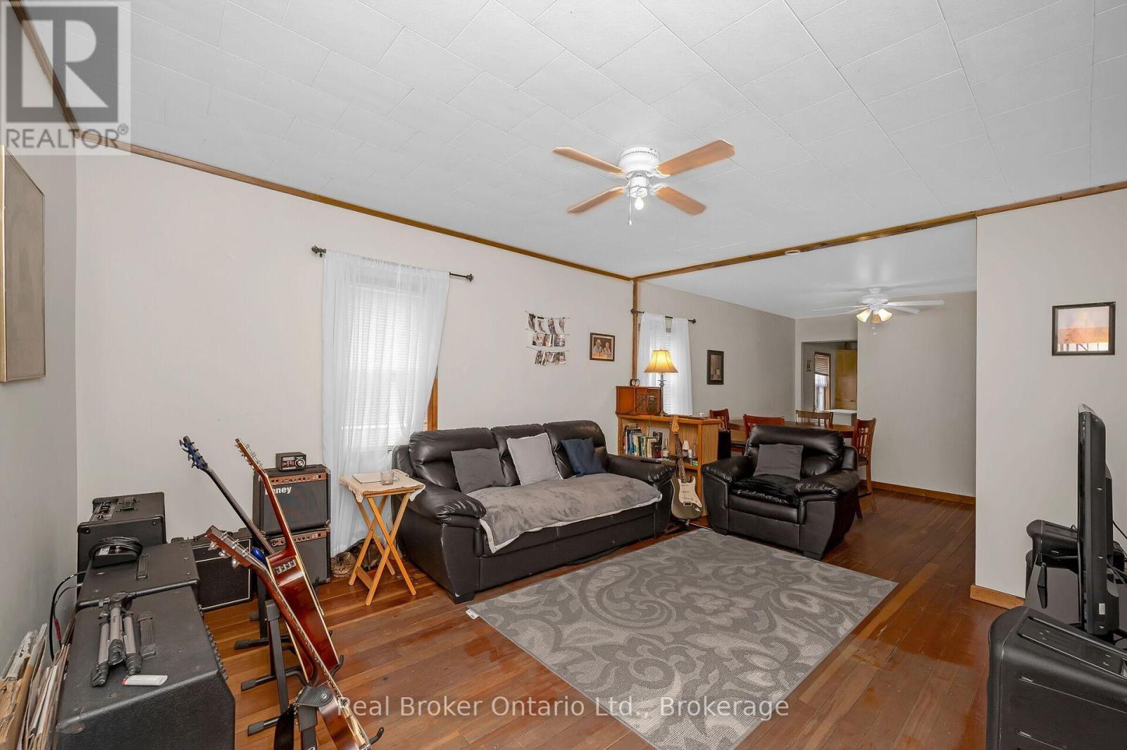122 King Street, Brant (Burford), ON