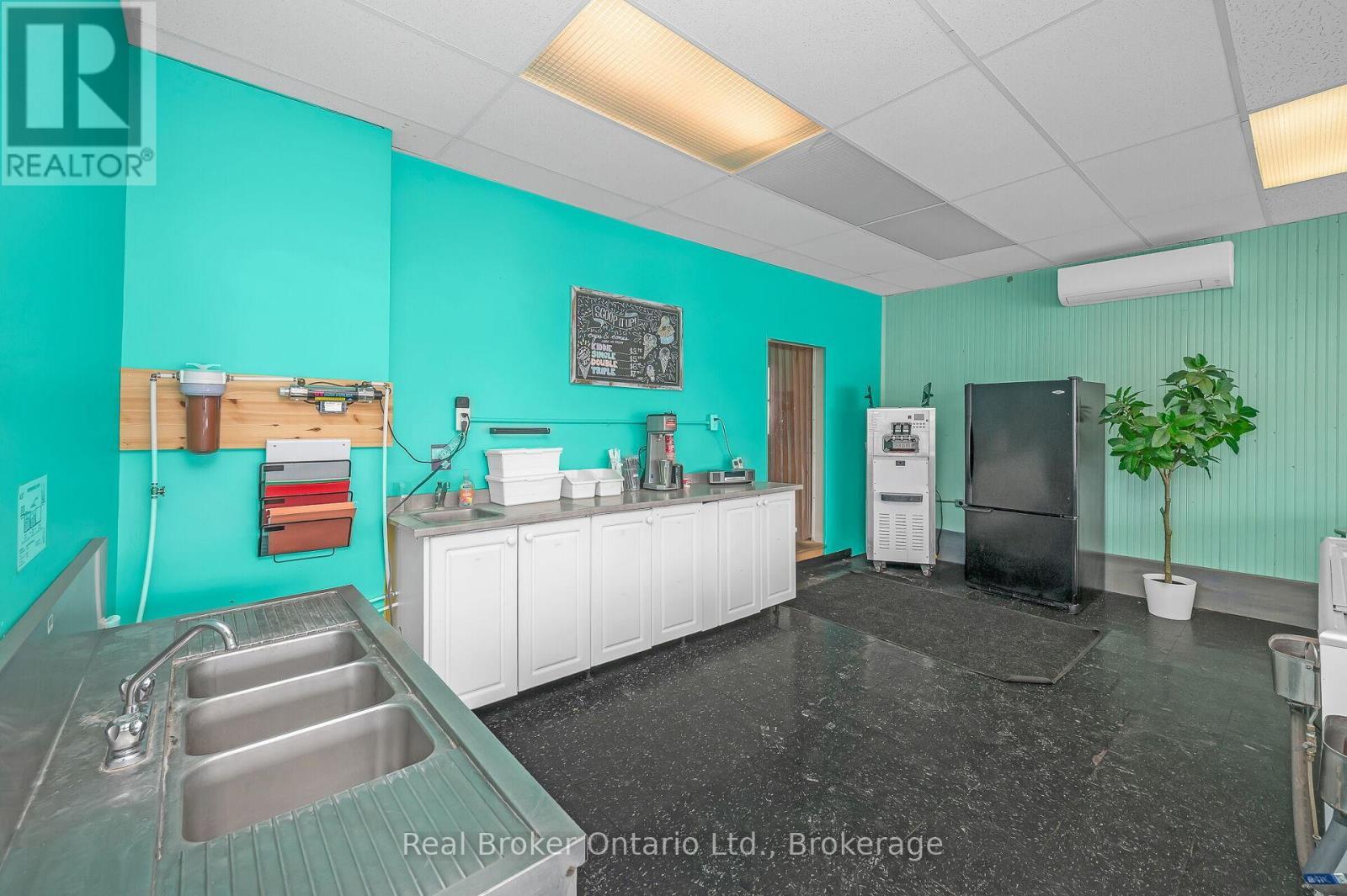122 King Street, Brant (Burford), ON