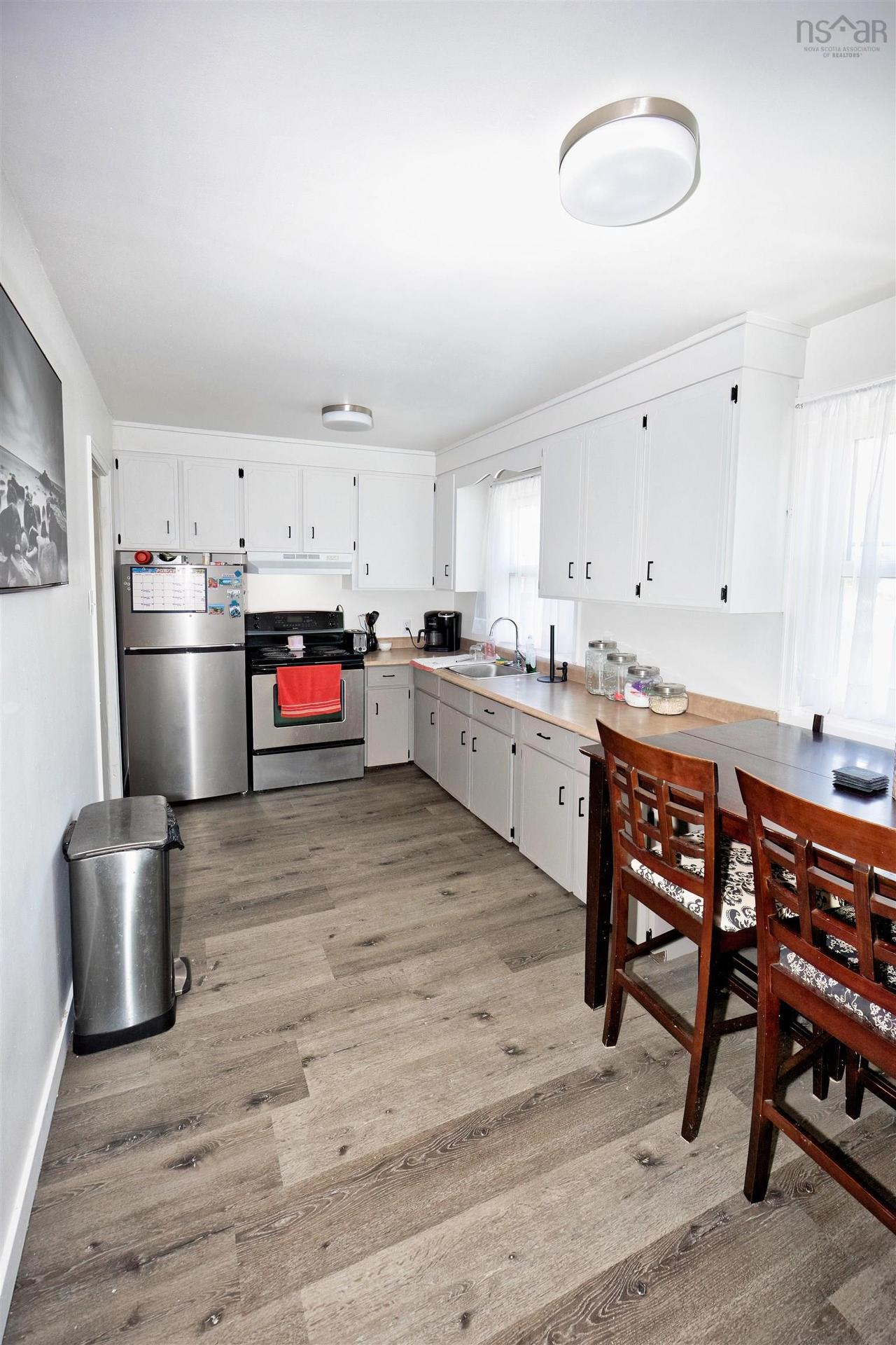 34 Hilden Drive, Halifax, NS - Indoor Photo Showing Kitchen