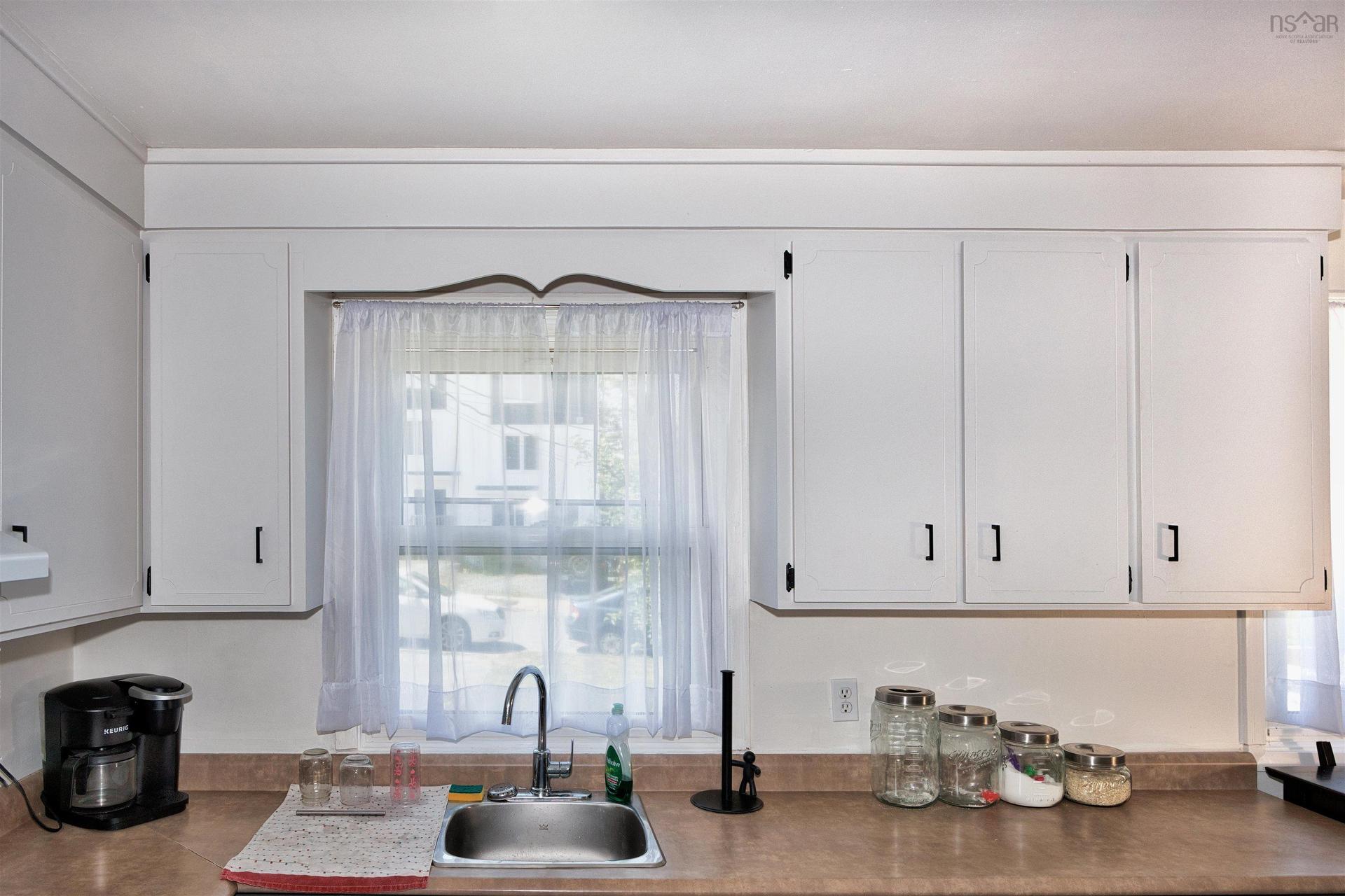 34 Hilden Drive, Halifax, NS - Indoor Photo Showing Kitchen