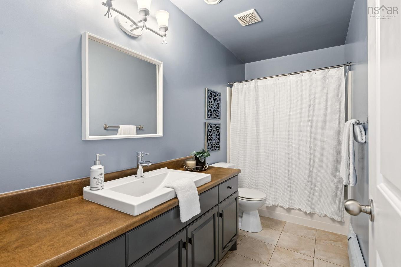 68 Walter Havill Drive, Halifax, NS - Indoor Photo Showing Bathroom