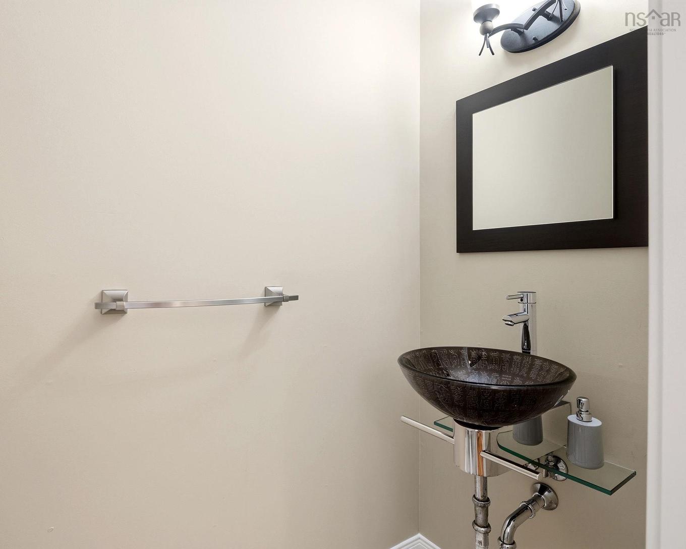 68 Walter Havill Drive, Halifax, NS - Indoor Photo Showing Bathroom