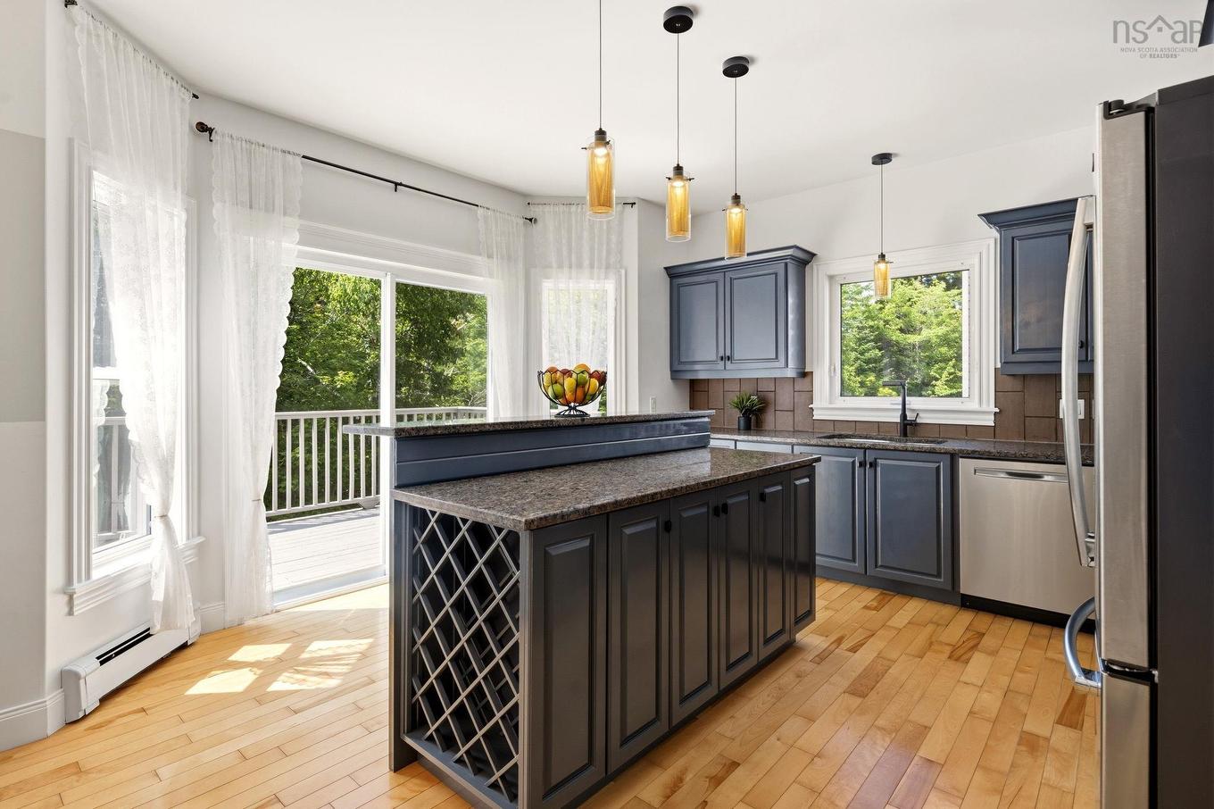 68 Walter Havill Drive, Halifax, NS - Indoor Photo Showing Kitchen With Upgraded Kitchen