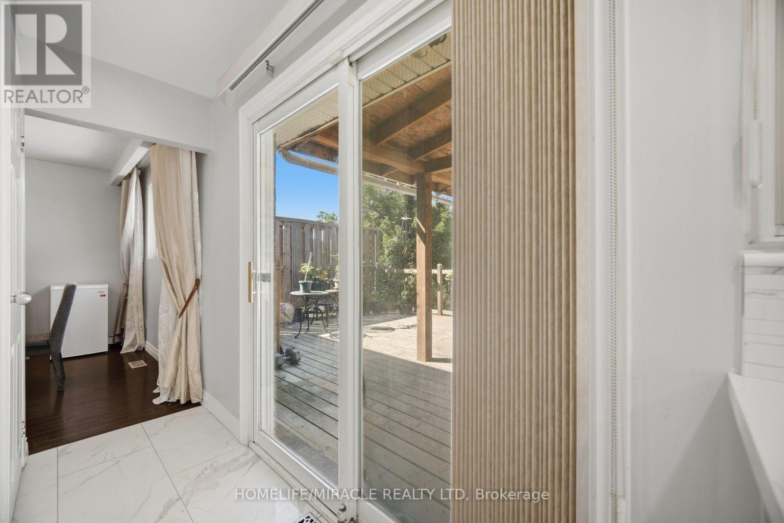 25 Furness Crescent, Toronto, ON - Indoor