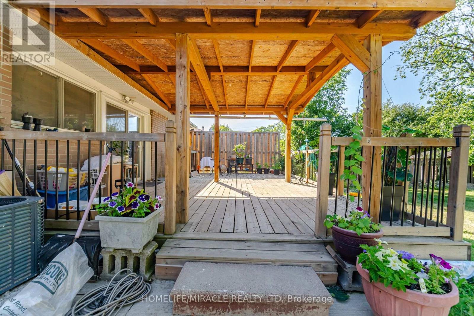 25 Furness Crescent, Toronto, ON - Outdoor With Exterior