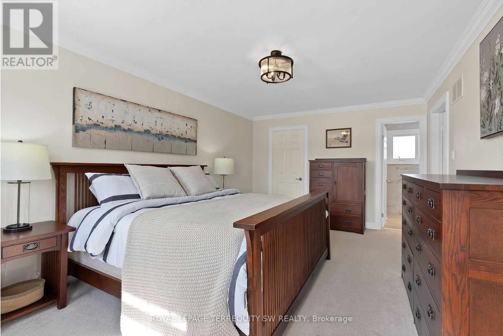 1169 Carlo Court, Mississauga, ON - Indoor Photo Showing Bedroom