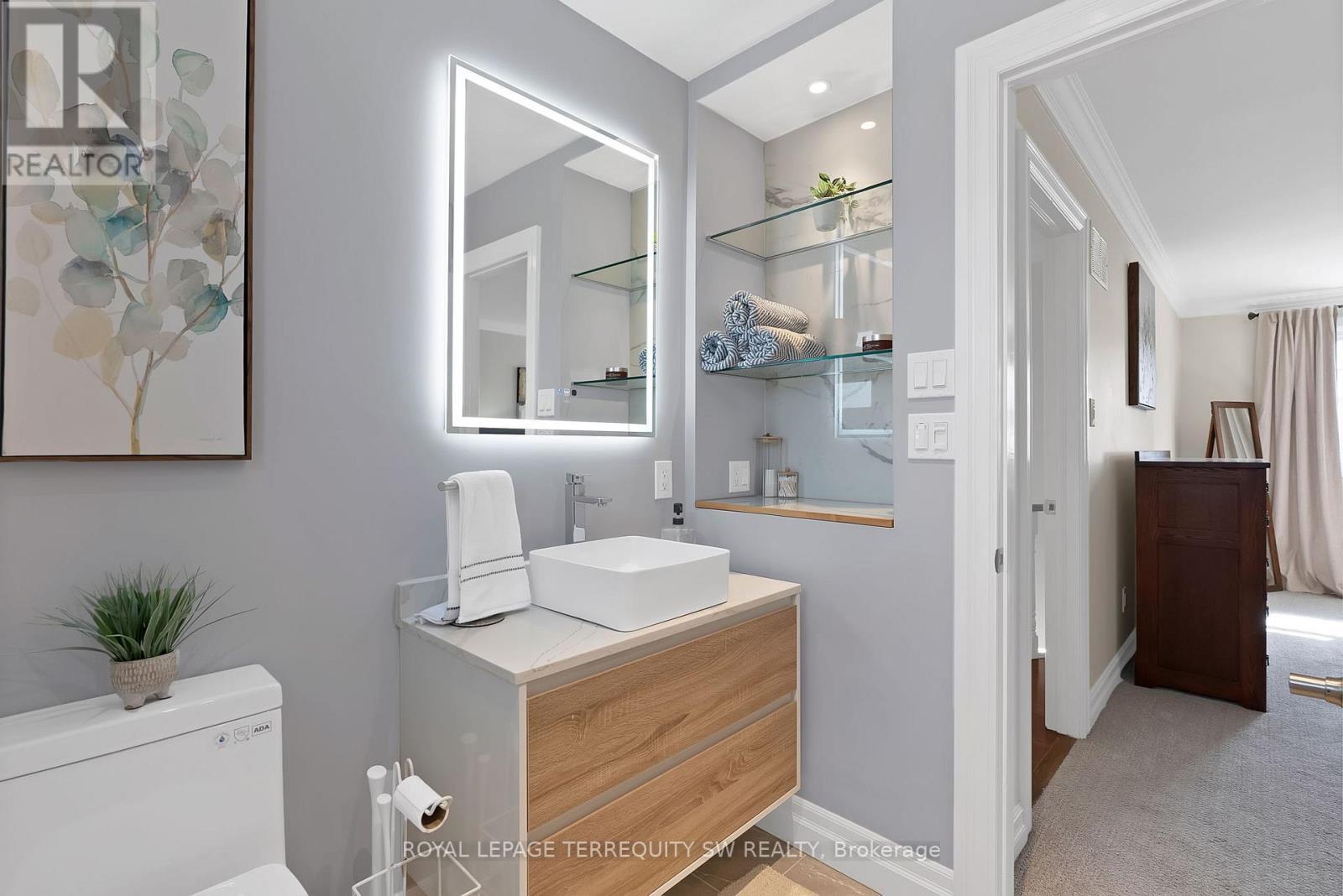 1169 Carlo Court, Mississauga, ON - Indoor Photo Showing Bathroom