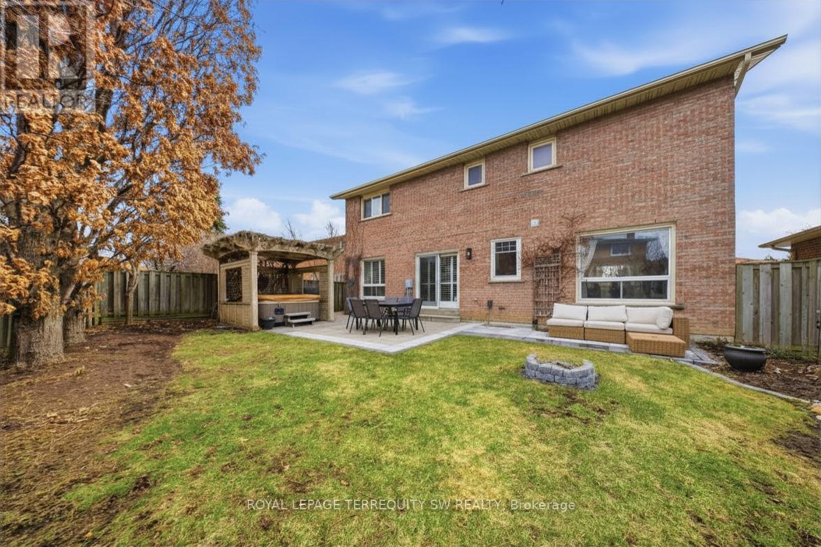 1169 Carlo Court, Mississauga, ON - Outdoor With Deck Patio Veranda