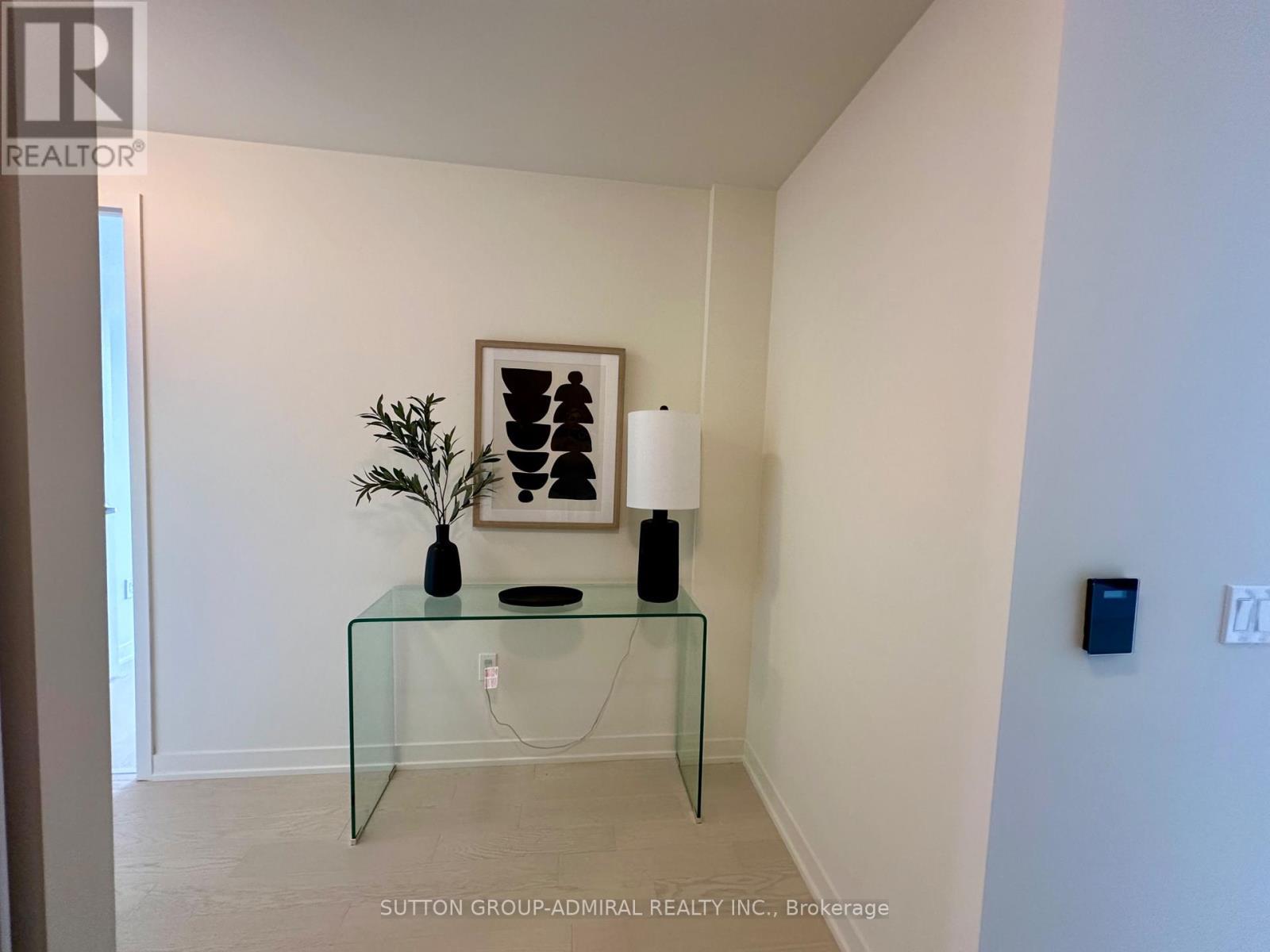 Ph102 - 38 Annie Craig Drive, Toronto, ON - Indoor Photo Showing Other Room