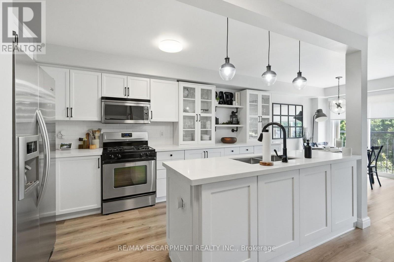 12 - 39 Panabaker Drive, Hamilton, ON - Indoor Photo Showing Kitchen