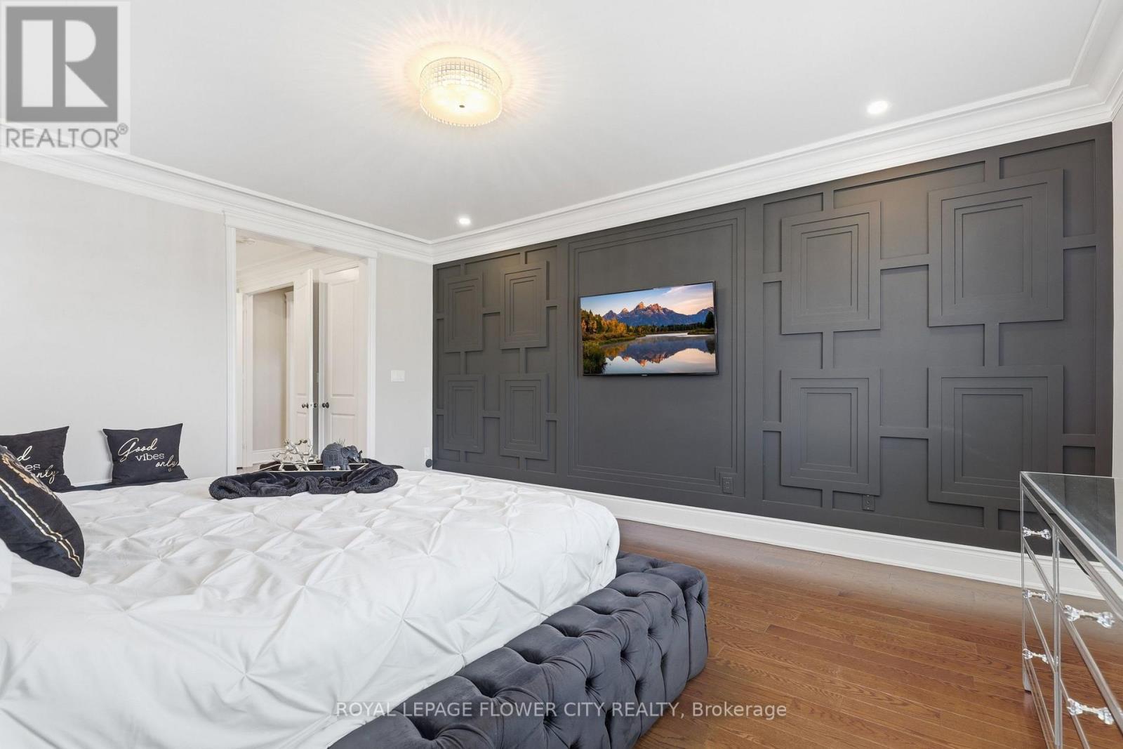 5 Benson Avenue, Mono, ON - Indoor Photo Showing Bedroom