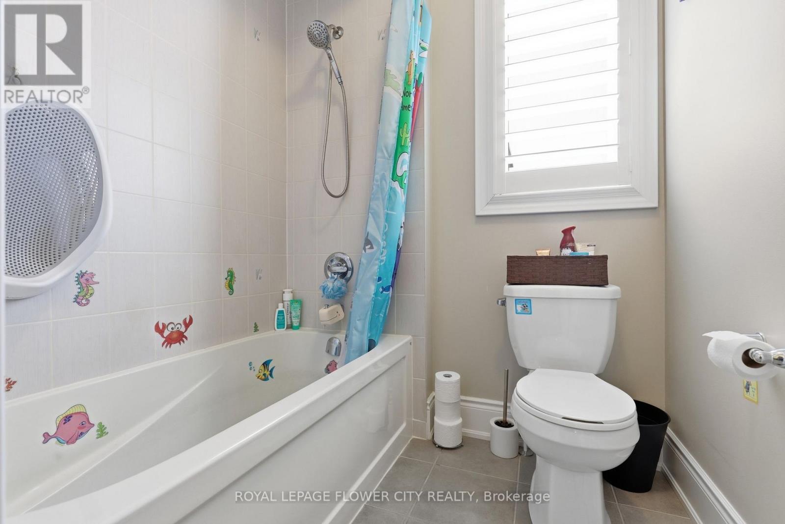 5 Benson Avenue, Mono, ON - Indoor Photo Showing Bathroom