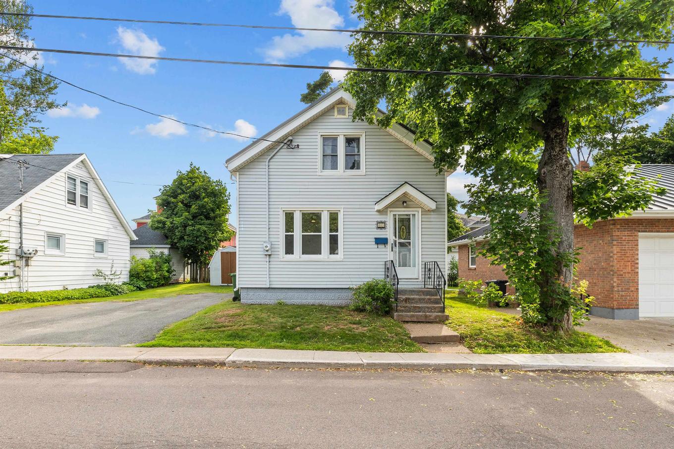 63 Orlebar Street, Charlottetown, PE - Outdoor With Facade
