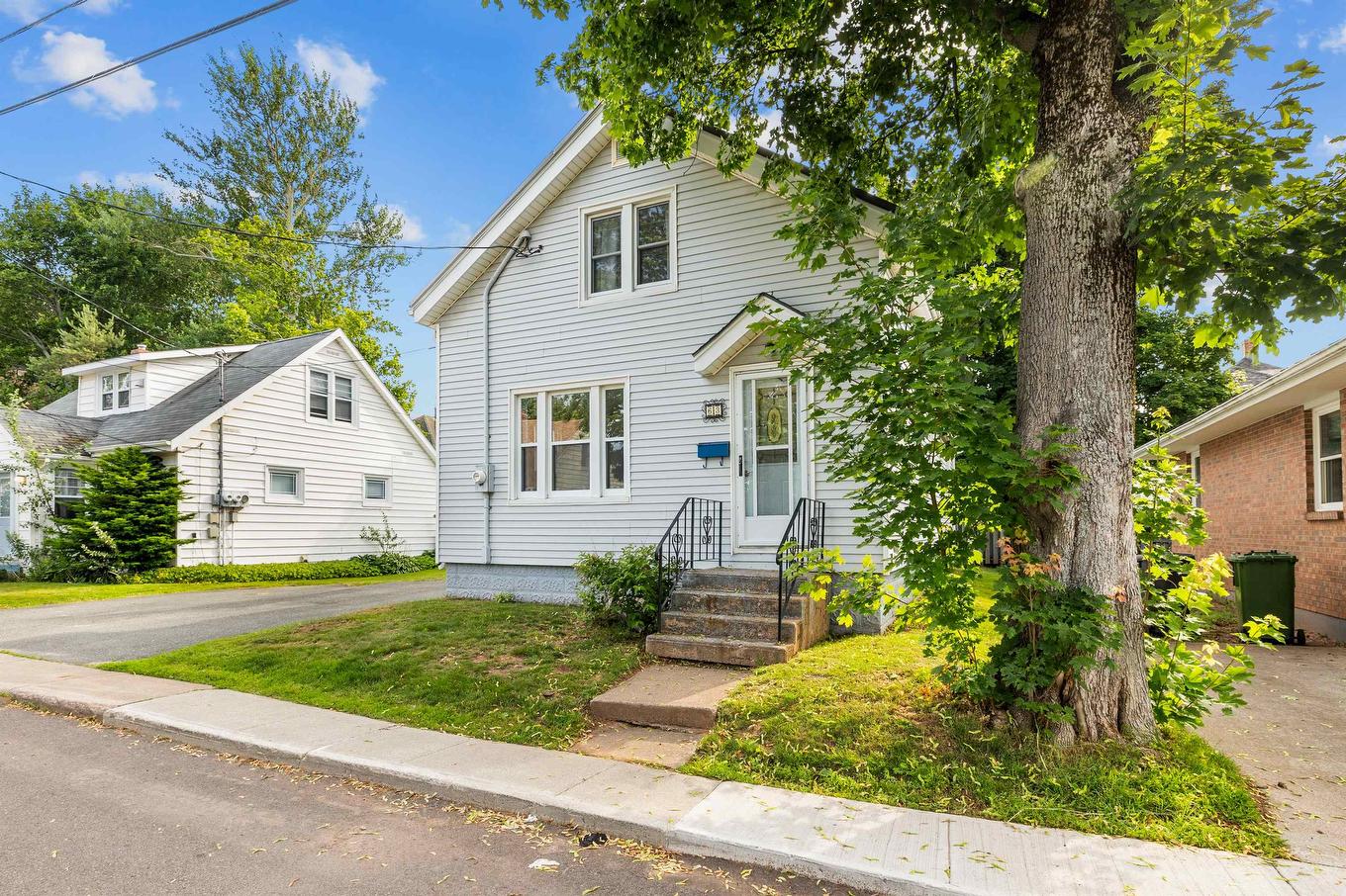 63 Orlebar Street, Charlottetown, PE - Outdoor